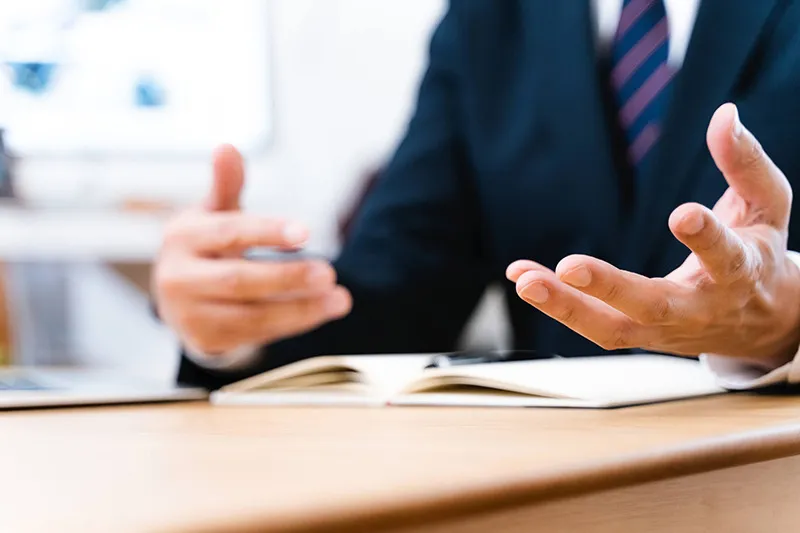 【2】 このままではいけないと生花店の社長が、とんでもない手法を指導されて、忠実に実行して見事利益を5倍以上にした行動とは？