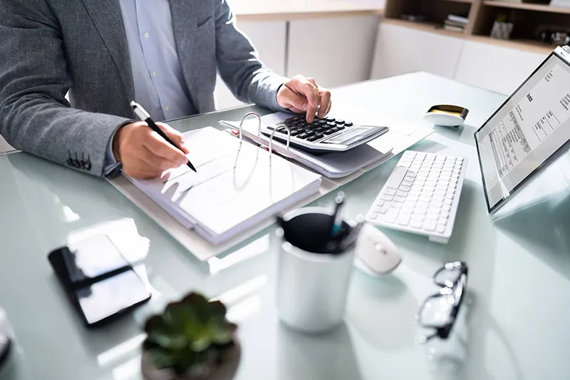 【1】 年商8億、負債93億のシティホテルが、蘇った非常識な方法とは？