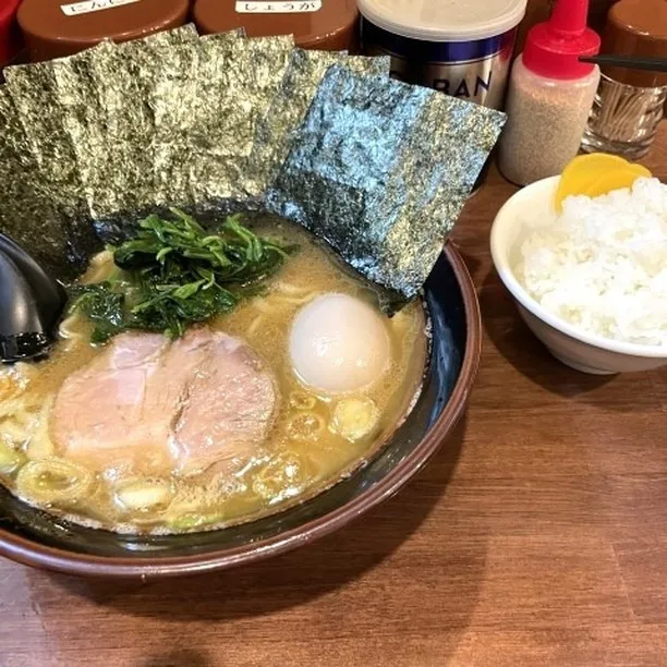 名古屋を拠点に全国で活動する経営コンサルタントの毛利京申です...