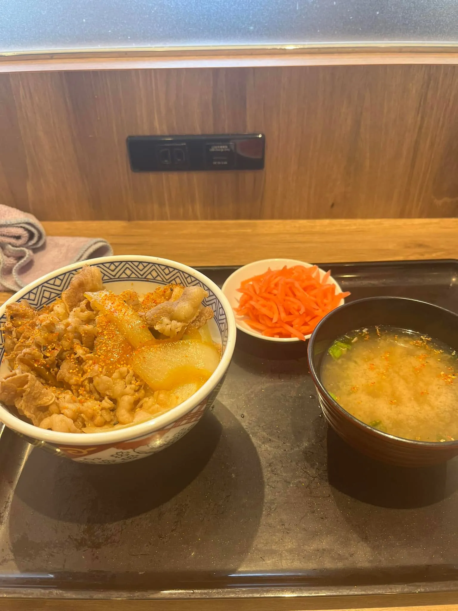 名古屋を拠点に全国で活動する経営コンサルタントの毛利京申です...