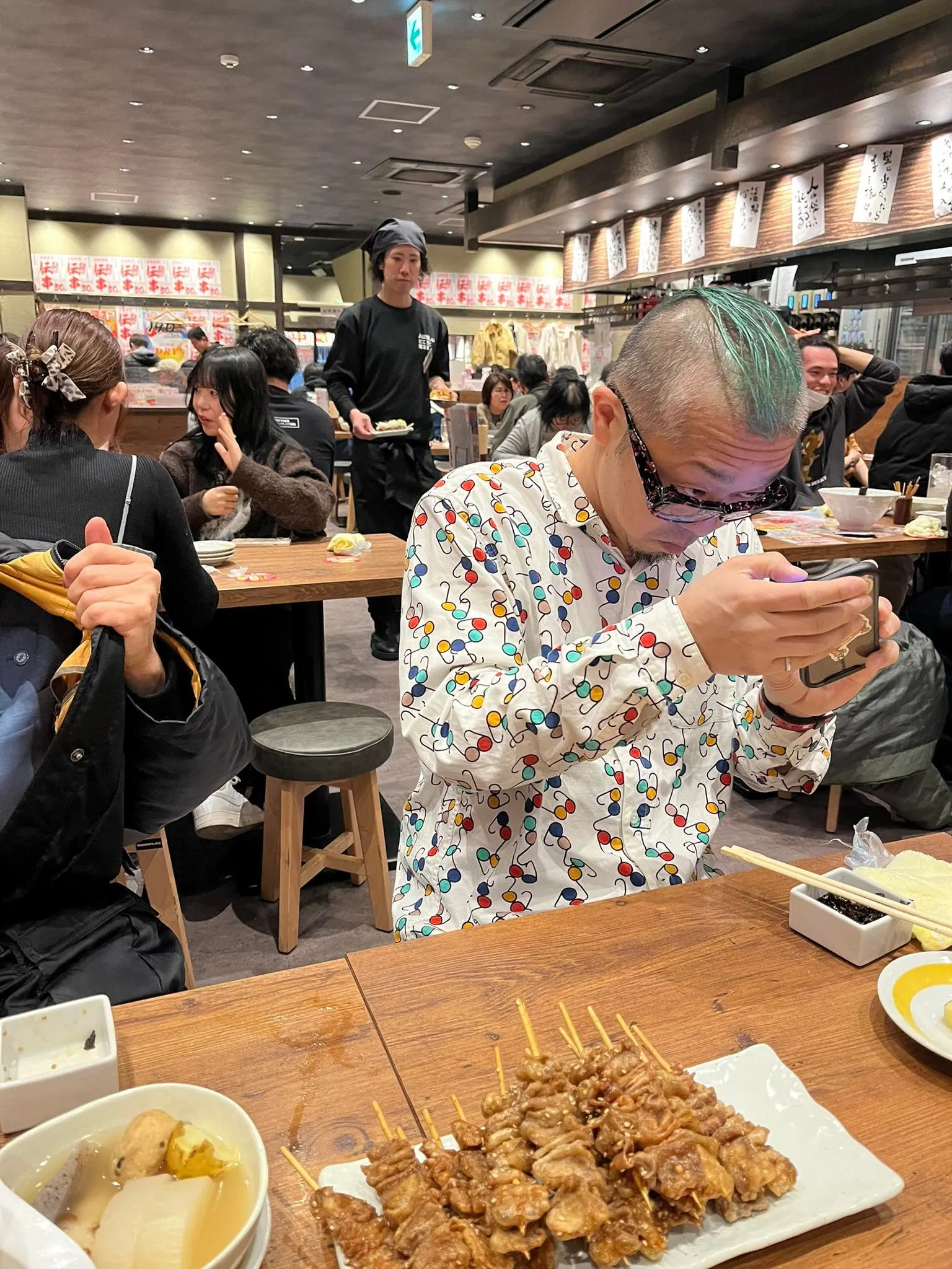 名古屋を拠点に全国で活動する経営コンサルタントの毛利京申です...