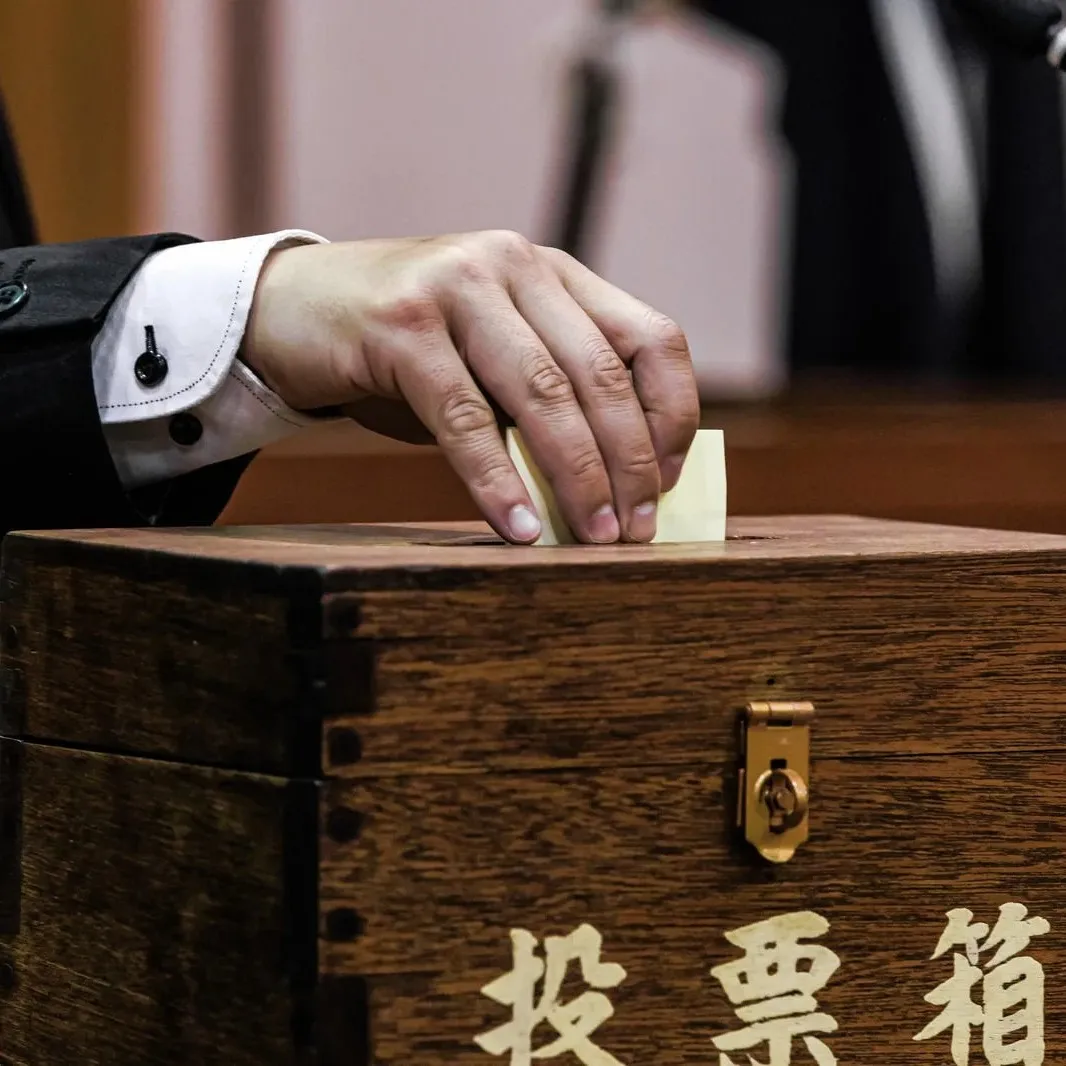 『仕事ができる人は、他人を批判しない』